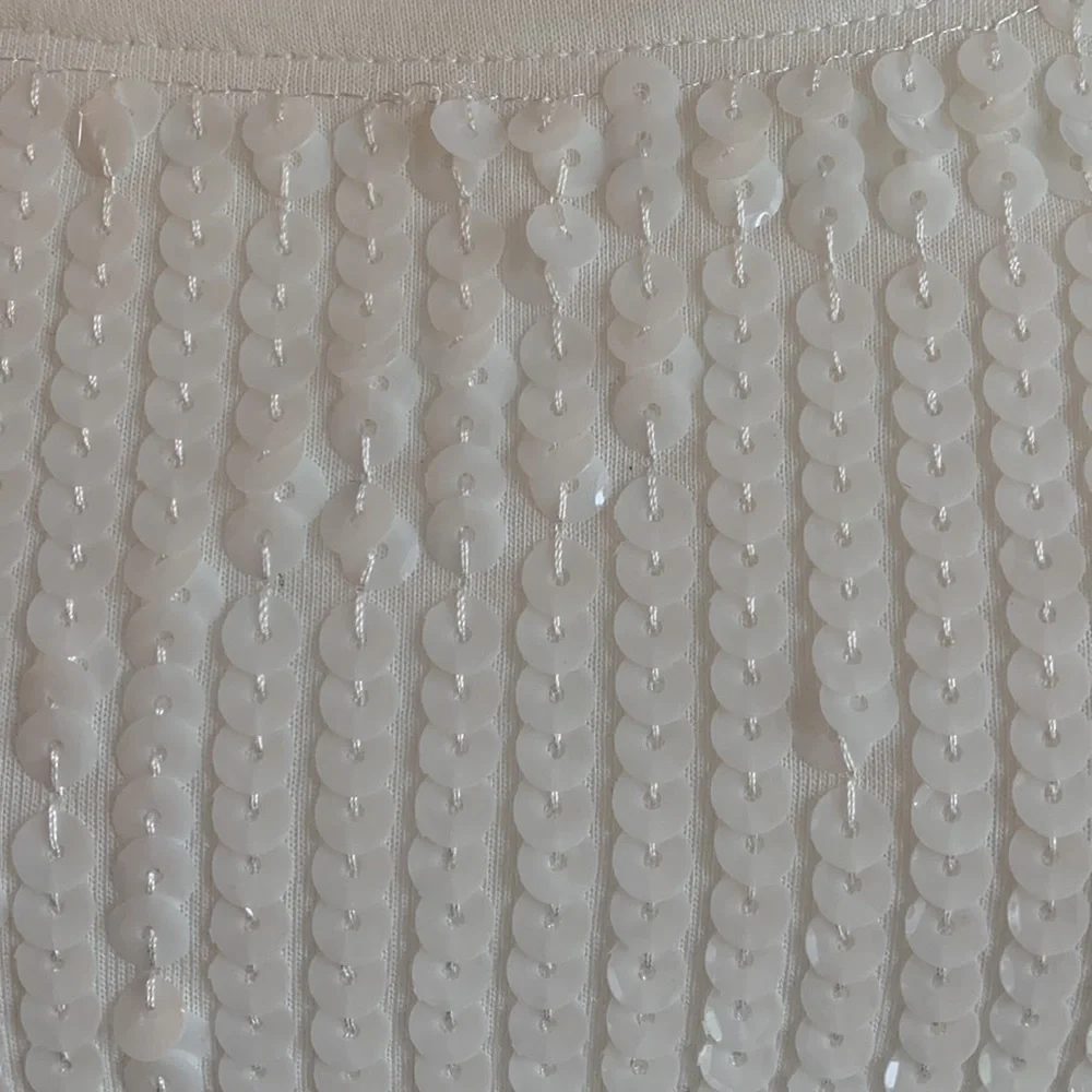 Banana Republic white sequin top. Excellent condition! - Picture 3 of 4